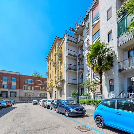 Nuovissima dimora con terrazzino-3